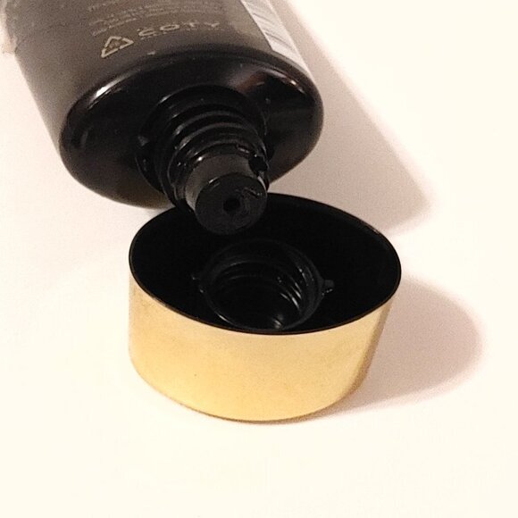Rare LADY GAGA Fame Black Fluid Lotion 75ml / 2.5 fl oz Half full DISCONTINUED - Picture 2 of 7